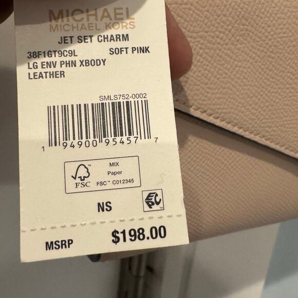 MICHAEL Michael Kors Soft Pink Jet Set Charm Envelope Phone Crossbody NWT - Picture 12 of 13